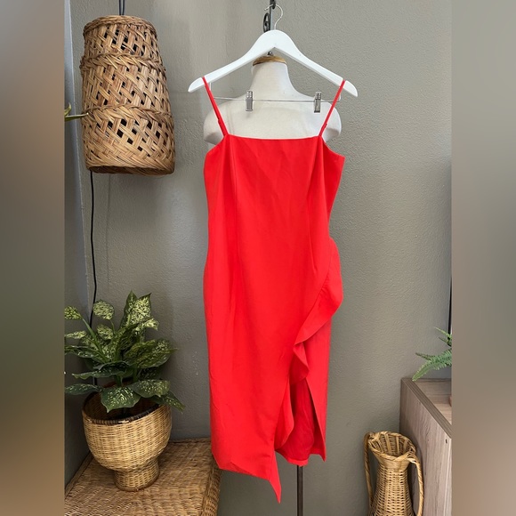 ☑️ Bardot Carmelle Cocktail Dress Ruffle Slit Fitted size 10/L - Picture 4 of 12